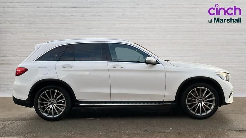 Used Mercedes GLC250 AMG Line Premium 211 HP (155 kW) 2018 White SUV