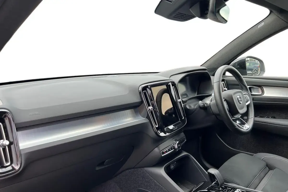 Used Volvo XC40 Plus 2025 White SUV