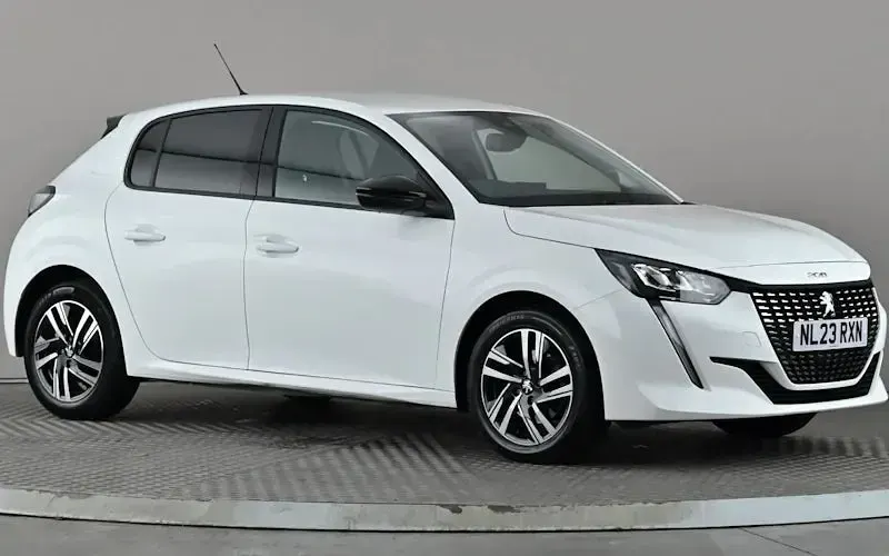 Used Peugeot 208 Allure+ 102 HP (75 kW) 2023 Hatchback