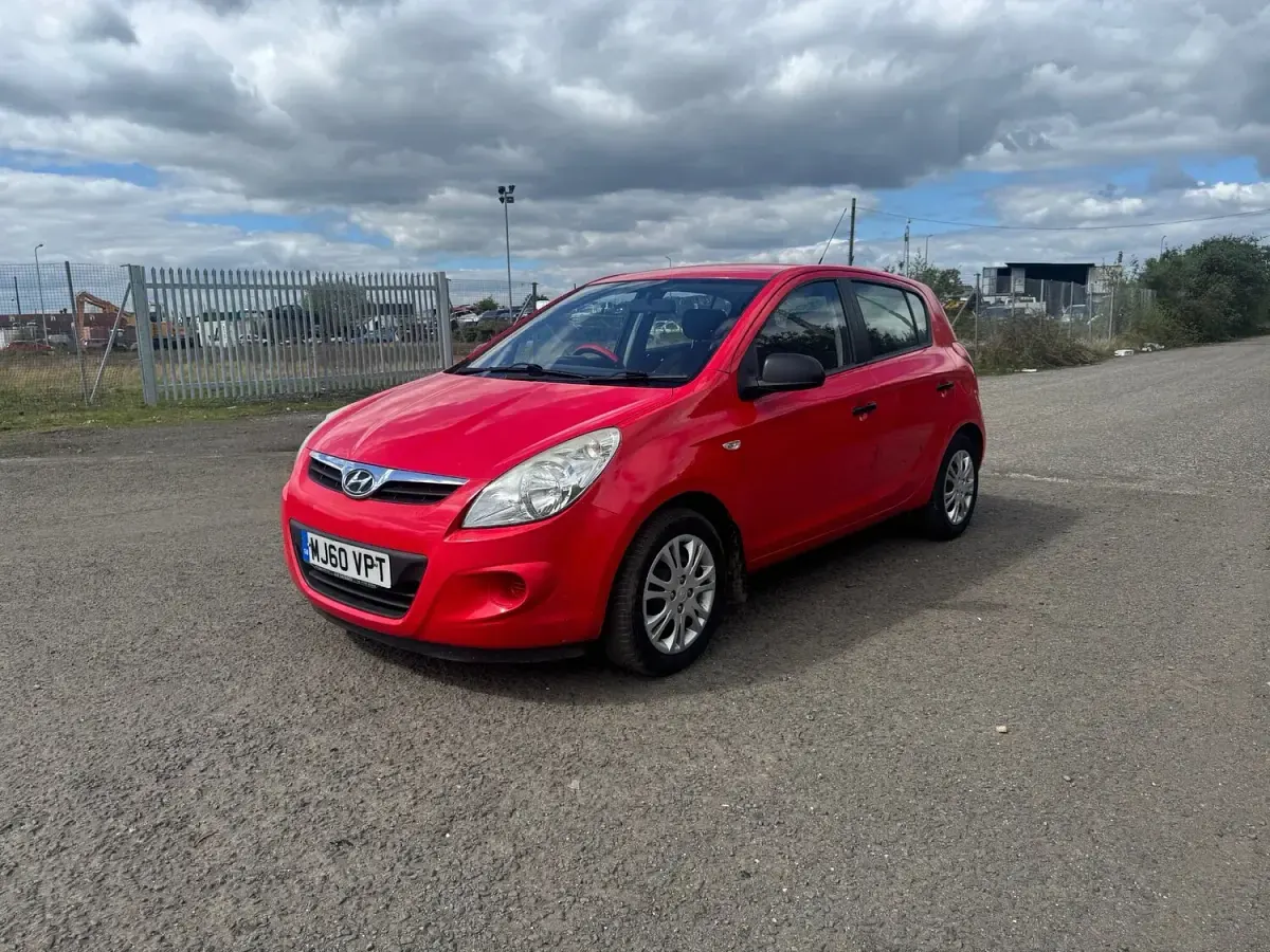 Used Hyundai i20 Classic 2010 Red Hatchback