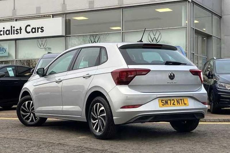 Used VW Polo Life 95 HP (69 kW) 2022 Silver Hatchback