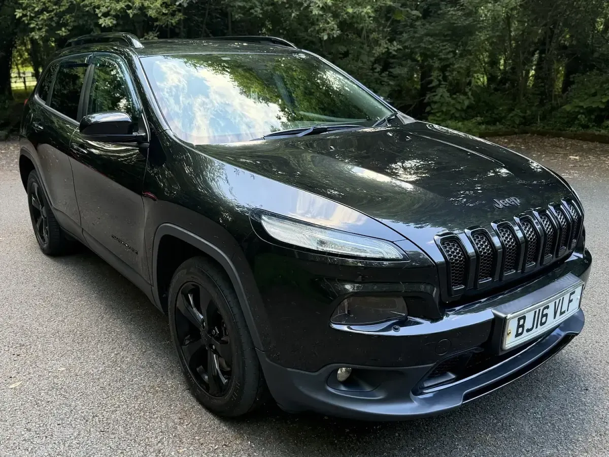Used Jeep Cherokee Night Eagle 200 HP (147 kW) 2016 Black SUV