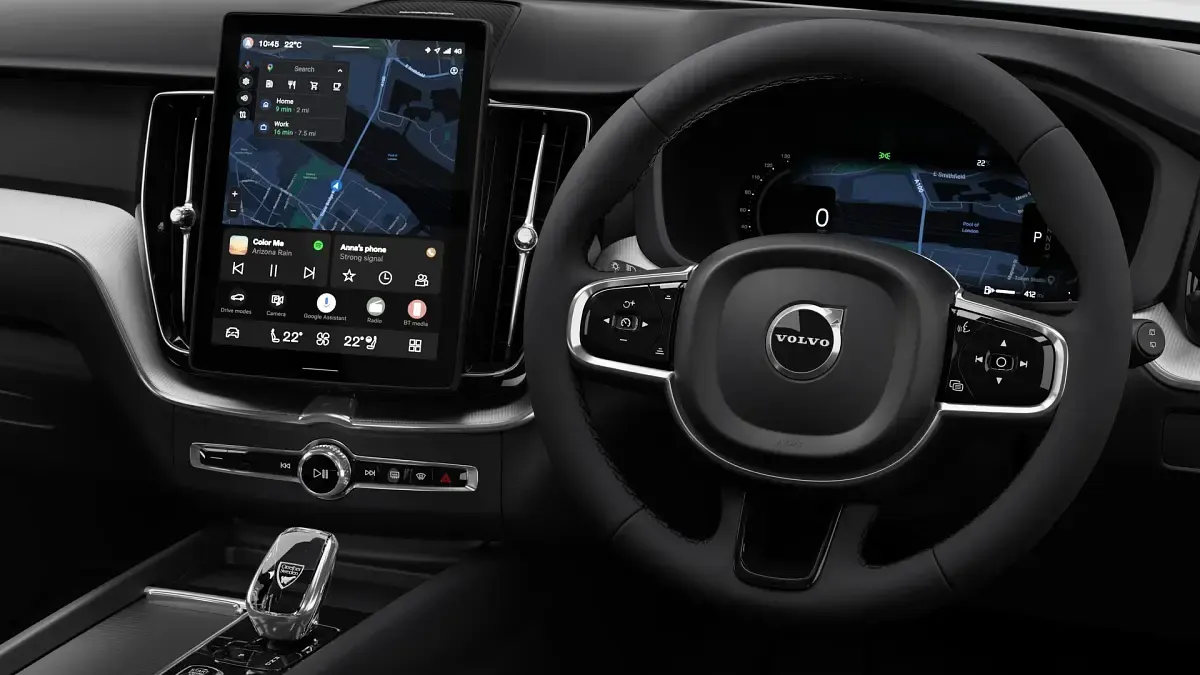 New Volvo XC60 Plus 250 HP (183 kW) 2026 Vapour grey SUV