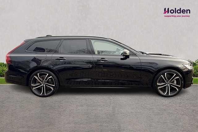 Used Volvo V90 Ultra 455 HP (334 kW) 2025 Black Estate