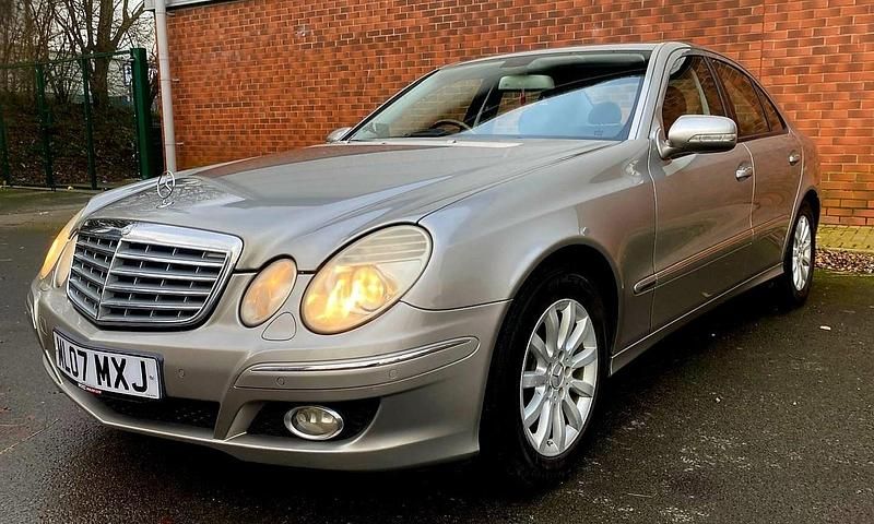 Used Mercedes E280 Elegance 2007 Silver Sedan