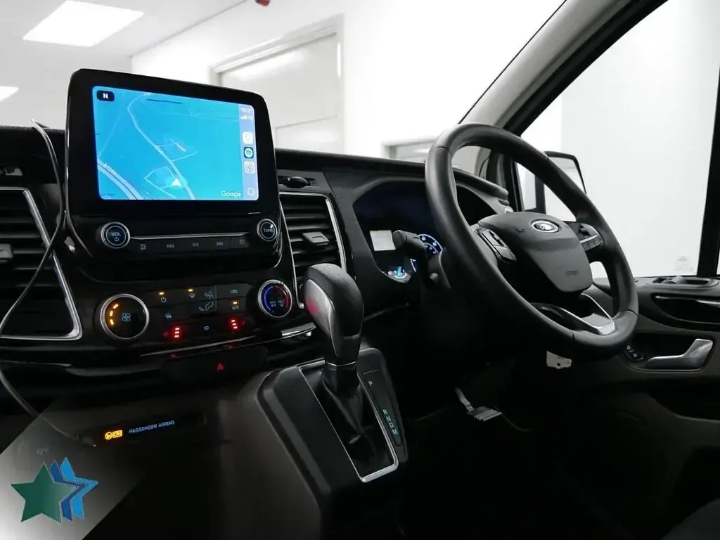 Usado Ford Transit Custom Limited 130 CV (95 kW) 2023 Blanco Van