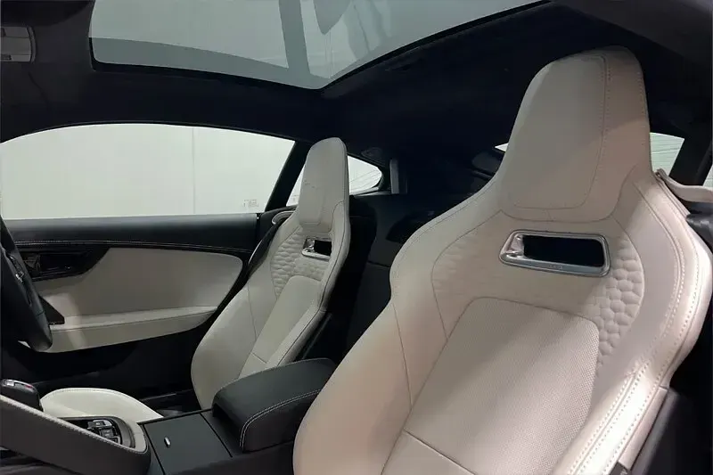 Used Jaguar F-Type Supercharged 443 HP (325 kW) 2024 Blue Coupe