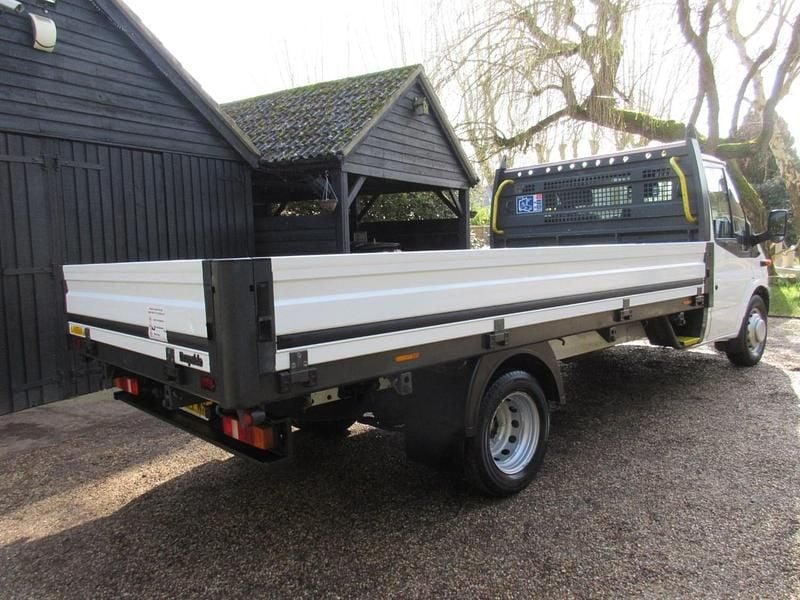 Used Ford Transit 125 HP (91 kW) 2013 White Pickup