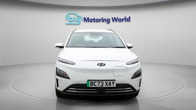 Used Hyundai Kona SE 100 kW (136 HP) 2024 White SUV