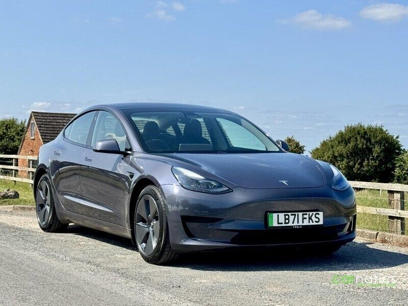 Grey Used 2021 Tesla Model 3 Standard Range Plus Sedan | £15,850 (Fair price) - Image 1/4