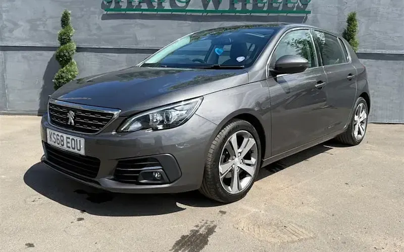 Used Peugeot 308 Allure 131 HP (96 kW) 2020 Hatchback