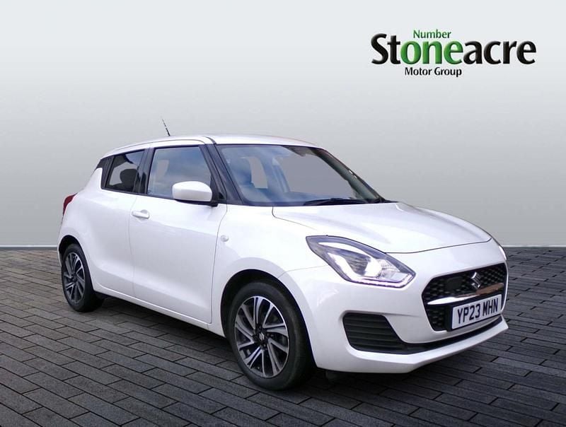 Used Suzuki Swift SZ-L 83 HP (61 kW) 2023 White Hatchback