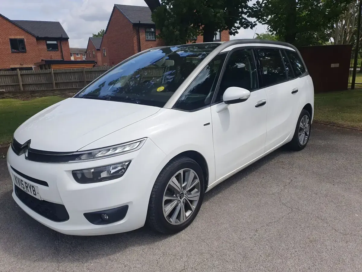 Used Citroën Grand C4 Picasso Exclusive 2015 White MPV
