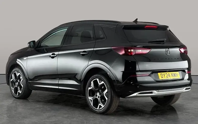 Used Vauxhall Grandland X Ultimate 131 HP (96 kW) 2024 Black SUV
