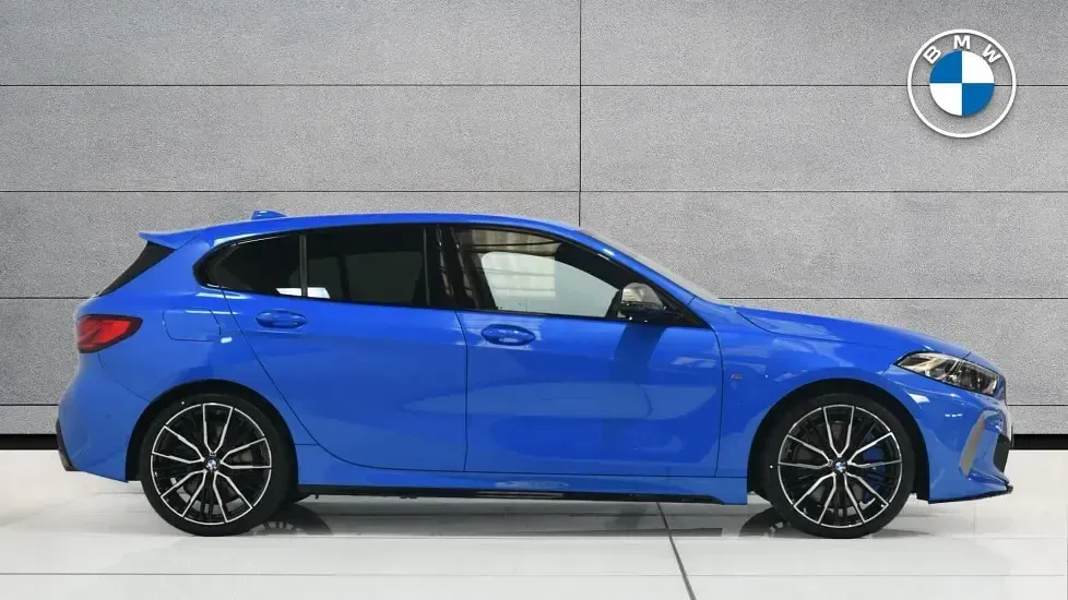 Used BMW M135 Shadowline 302 HP (222 kW) 2022 Blue Hatchback