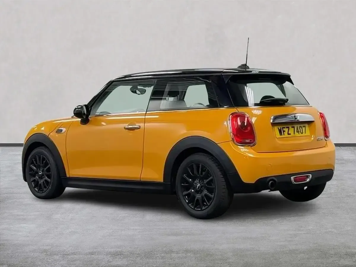 Used Mini Cooper Hatch 2015 Orange Hatchback