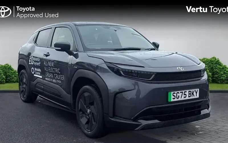 Second-hand Toyota Urban Cruiser Design 127 kW (174 CP) 2026 SUV