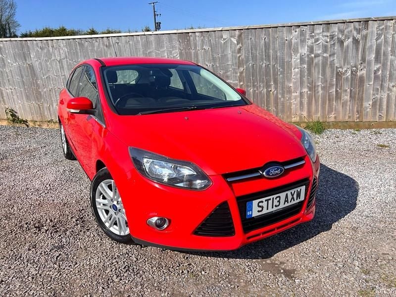 Used Ford Focus Titanium 2013 Red Hatchback