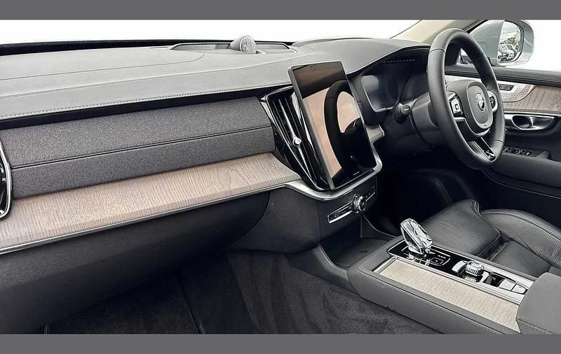 Used Volvo XC90 Ultra 247 HP (181 kW) 2025 Grey SUV