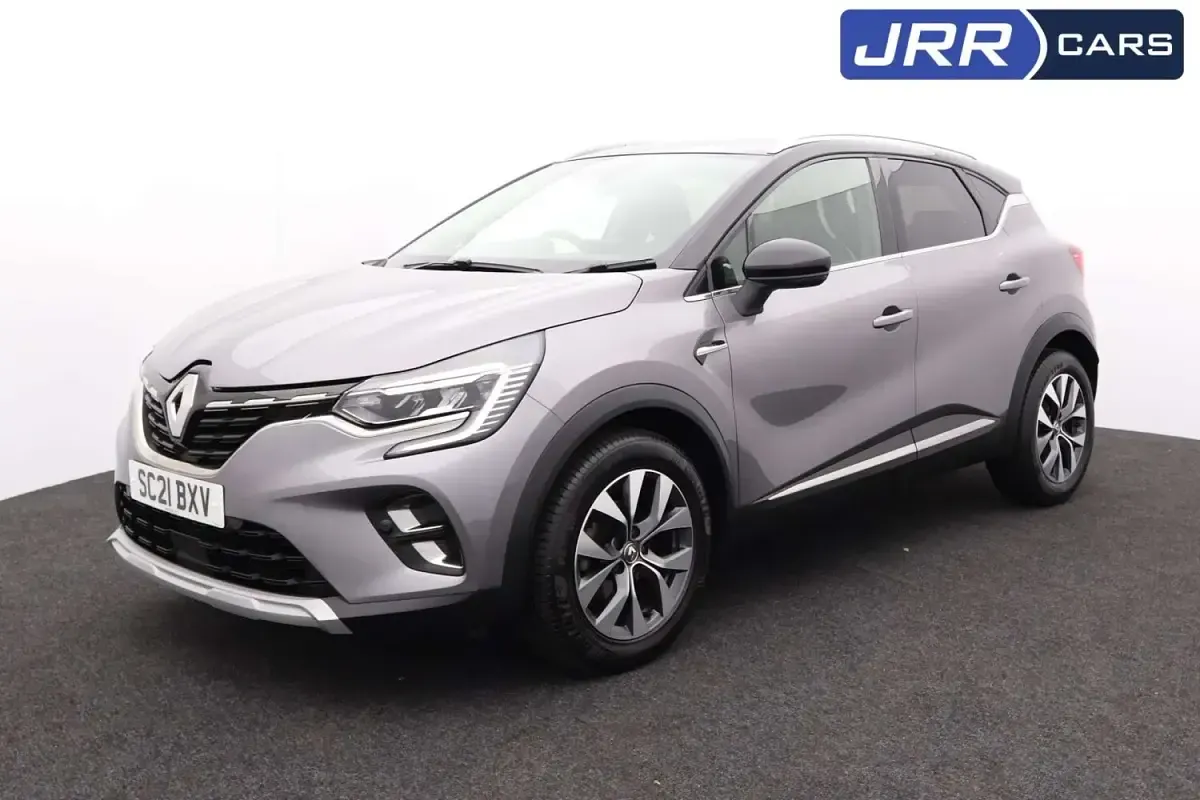 Used Renault Captur Version S 2021 Grey and black SUV