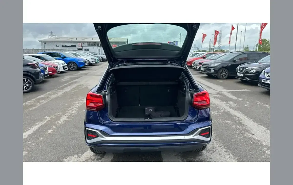 Used Audi Q2 S-Line 150 HP (110 kW) 2023 Blue SUV