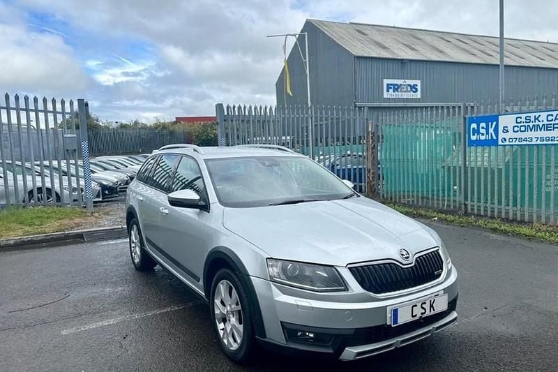 Used 2015 Skoda Octavia Scout Scout 4x4 Estate | £5,495 (Good price) - Image 1/1