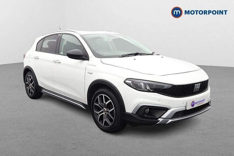 White Used 2022 Fiat Tipo Wagon Hatchback | £10,499 (Fair price) - Image 1/4