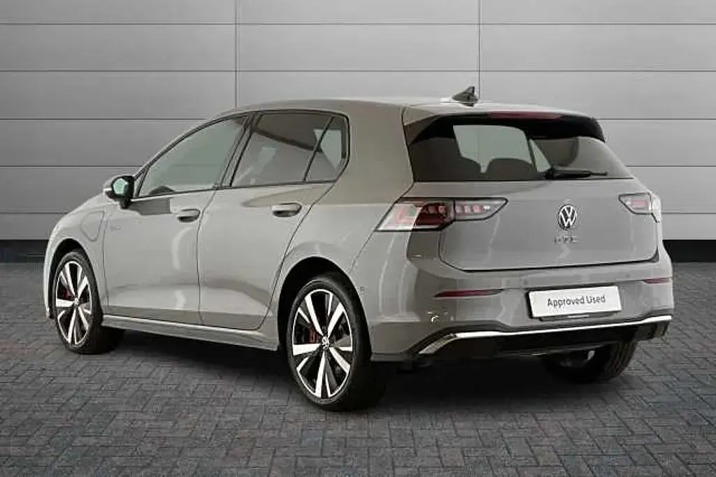 New VW Golf VIII GTE 272 HP (200 kW) 2026 Dolphin grey Hatchback