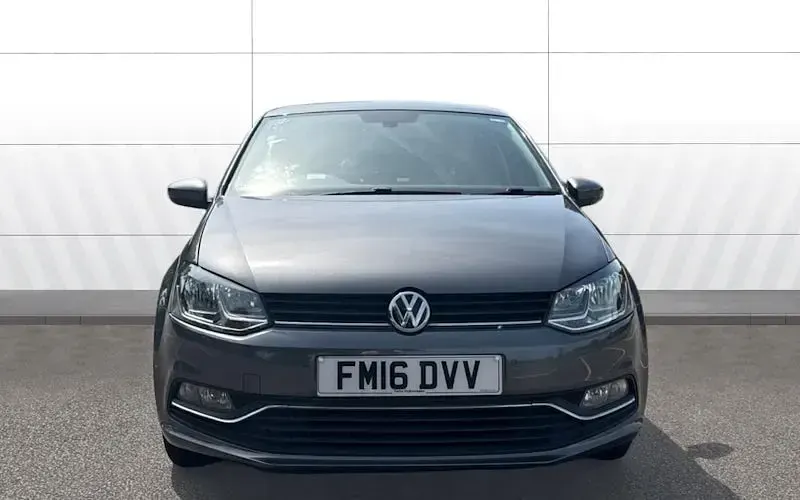 Used VW Polo Match 90 HP (66 kW) 2016 Grey Hatchback