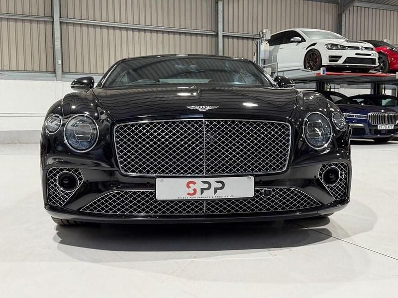 Used Bentley Continental 635 HP (467 kW) 2019 Black Coupe