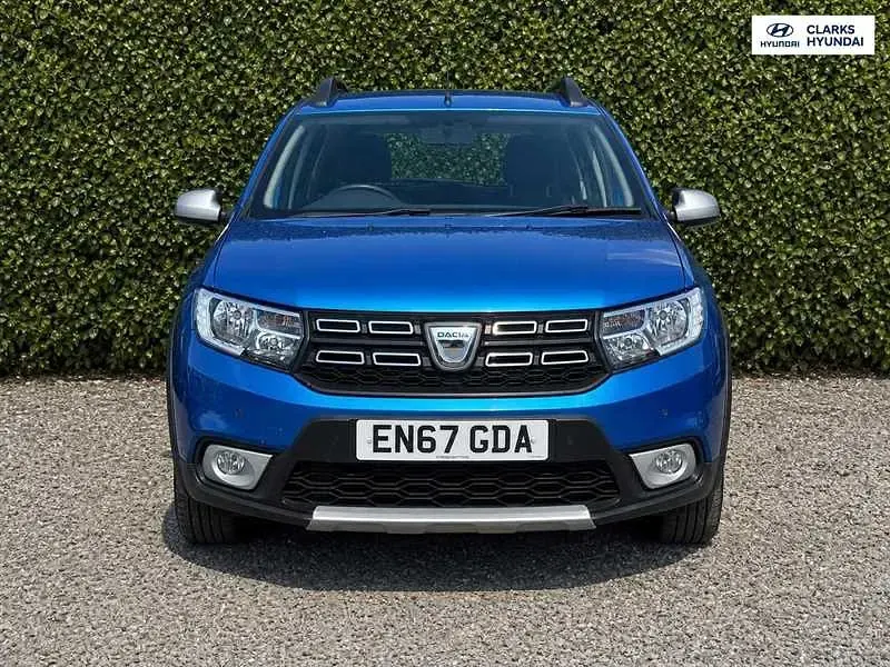 Used Dacia Sandero Lauréate 90 HP (66 kW) 2017 Blue Hatchback