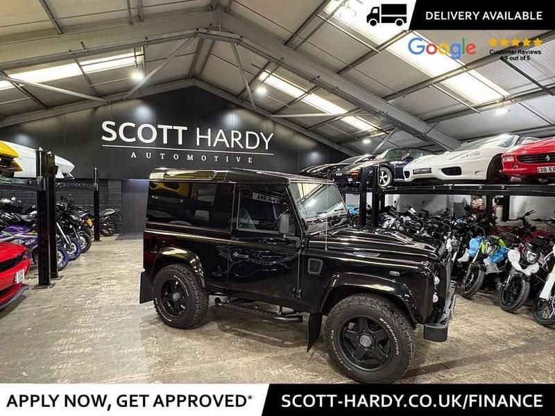 Used Land Rover Defender 122 HP (89 kW) 2015 Black SUV