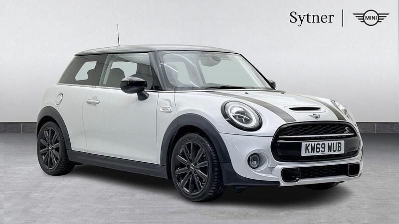 Used Mini Cooper S Classic 189 HP (139 kW) 2019 Silver Hatchback