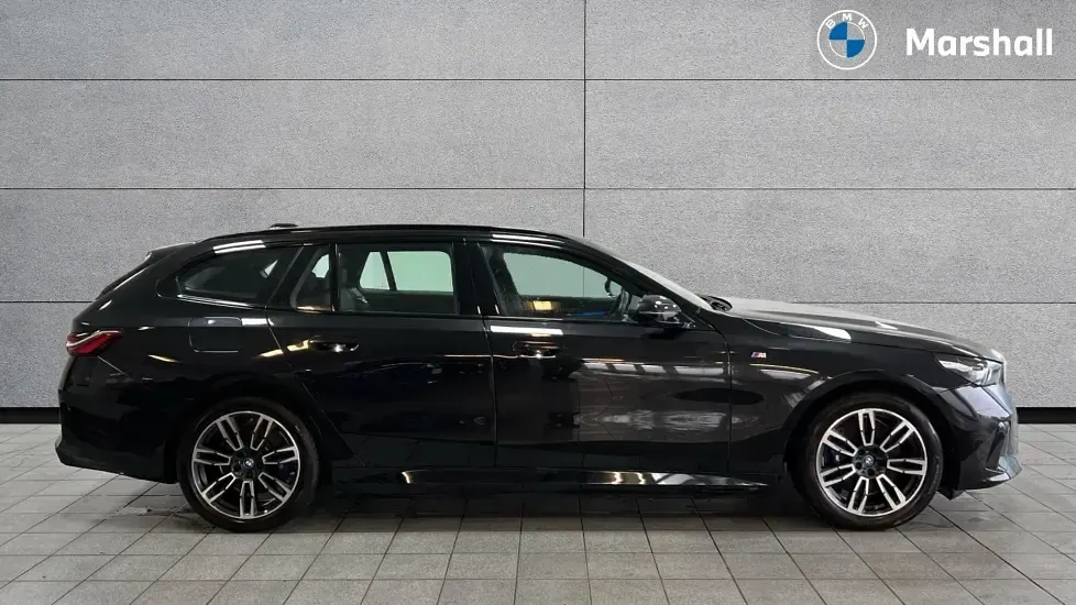 Used BMW i5 M Sport 250 kW (340 HP) 2025 Black sapphire Estate