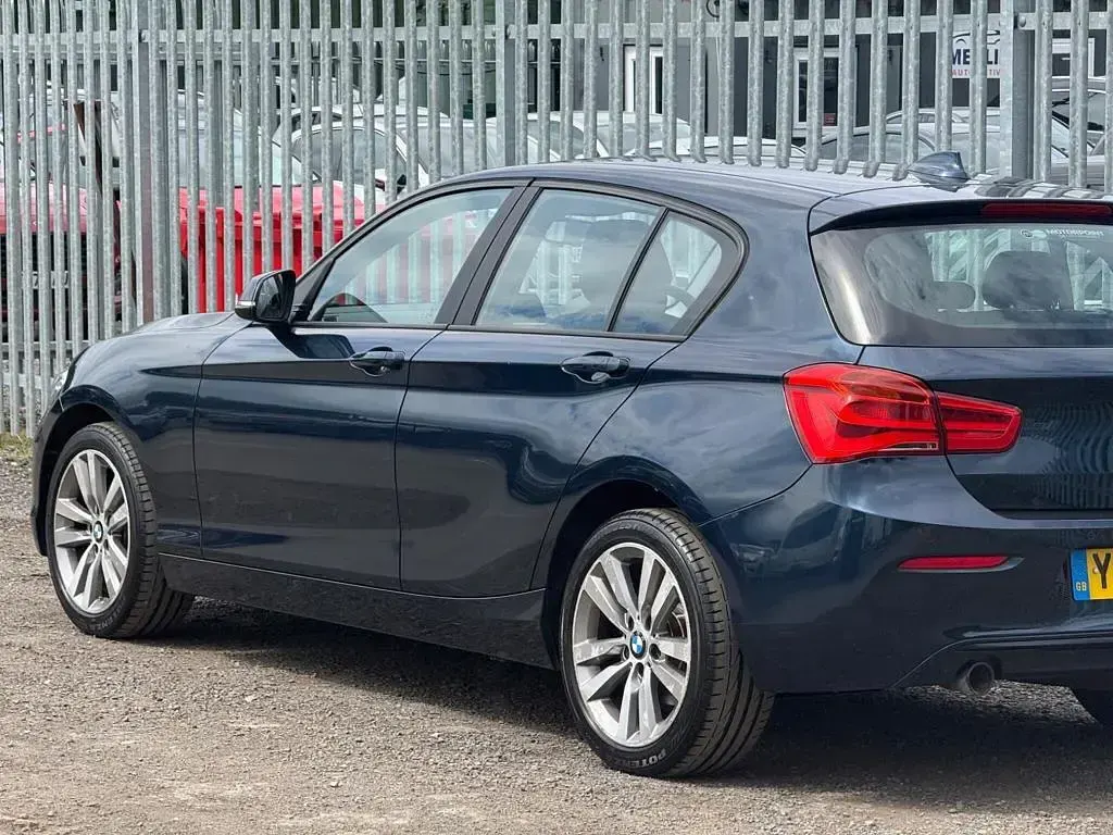 Used BMW 116 Sport Line 2016 Blue Hatchback