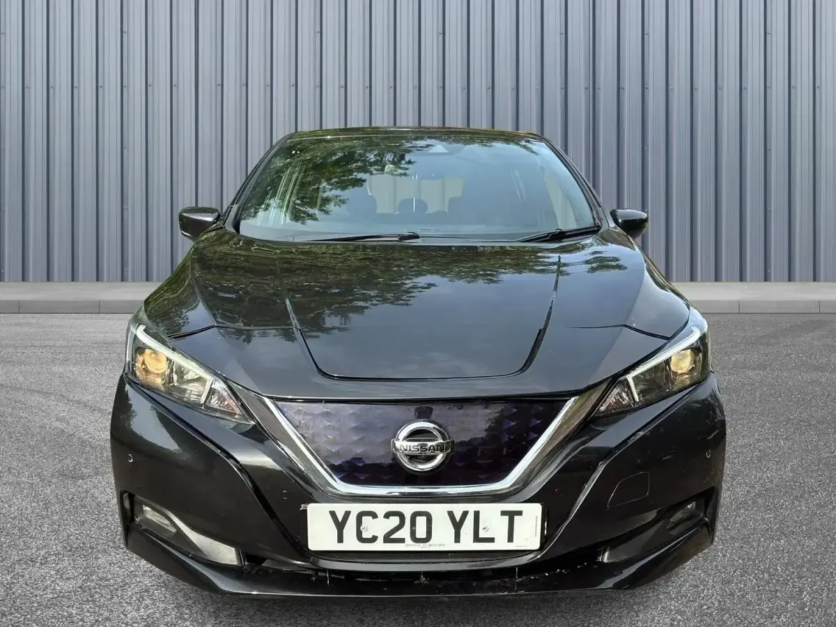 Used Nissan Leaf N-Connecta 110 kW (150 HP) 2020 Black Hatchback