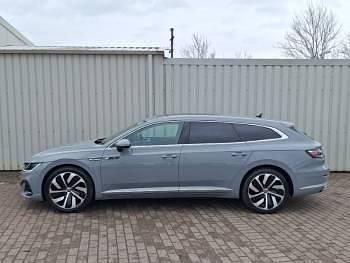 Usado VW Arteon R-line 150 HP (110 kW) 2023 Cinzento Carrinha