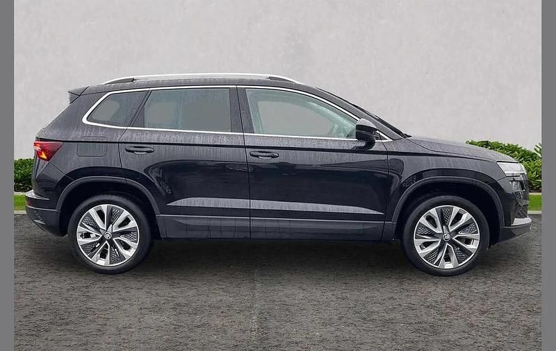 Used Skoda Karoq SE L 147 HP (108 kW) 2023 Black magic pearl effect SUV