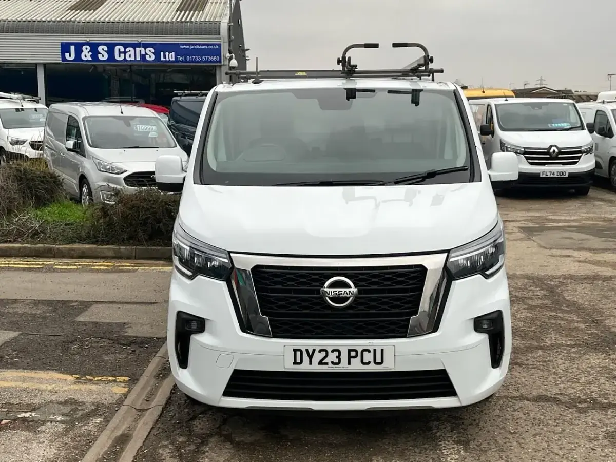 Used Nissan Primastar Acenta 110 HP (80 kW) 2023 White MPV