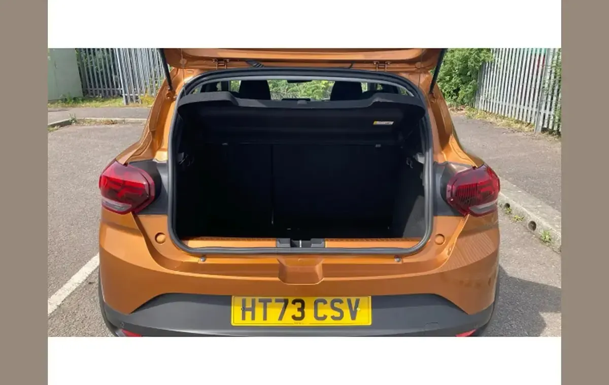 Used Dacia Sandero Expression 90 HP (66 kW) 2023 Orange Hatchback