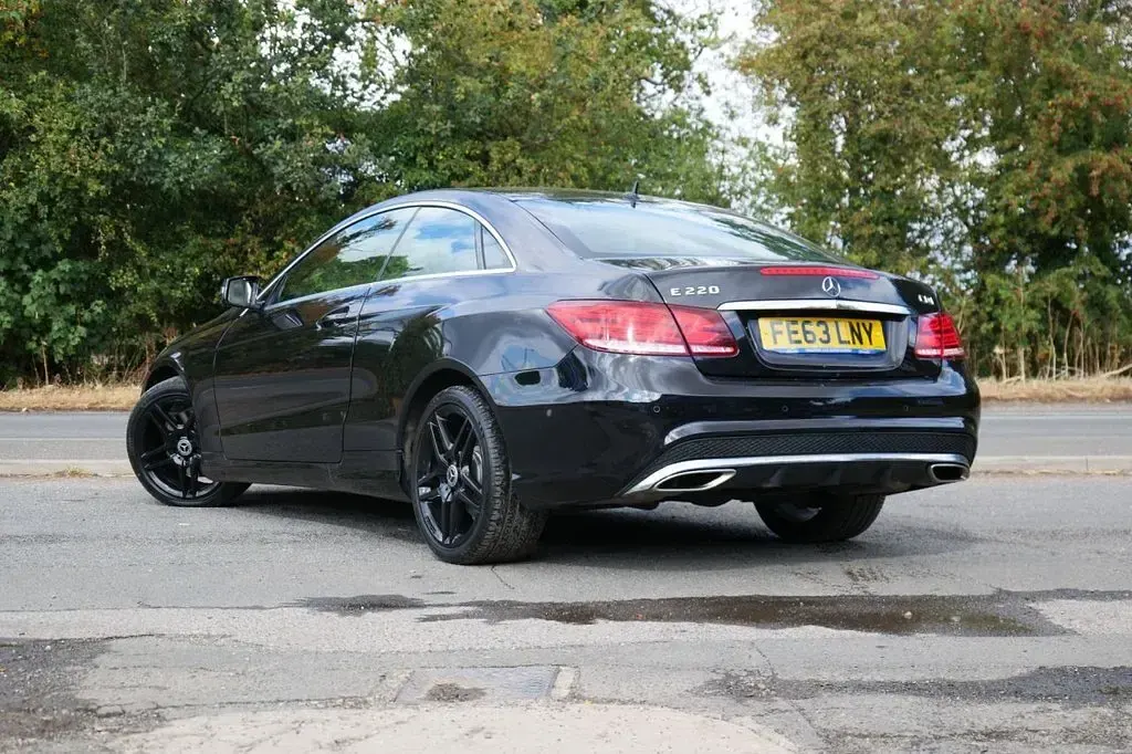 Used Mercedes E220 AMG 170 HP (125 kW) 2013 Black Coupe
