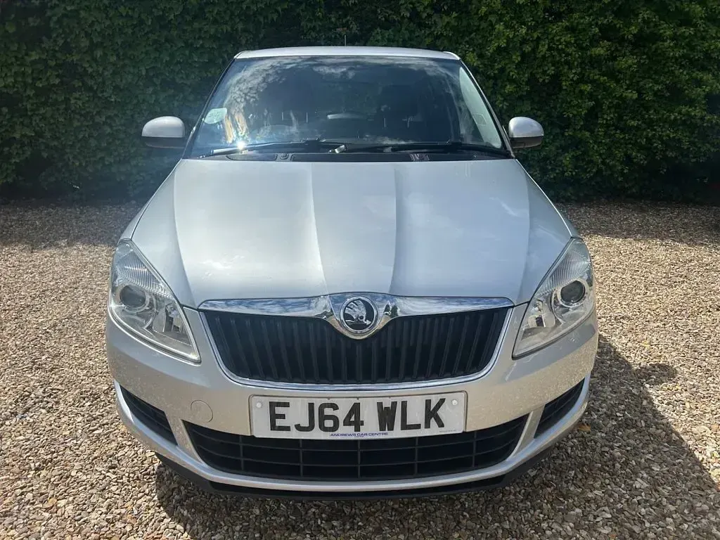 Used Skoda Fabia SE 69 HP (50 kW) 2015 Silver Hatchback