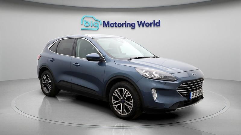Used Ford Kuga Titanium 150 HP (110 kW) 2020 Blue SUV