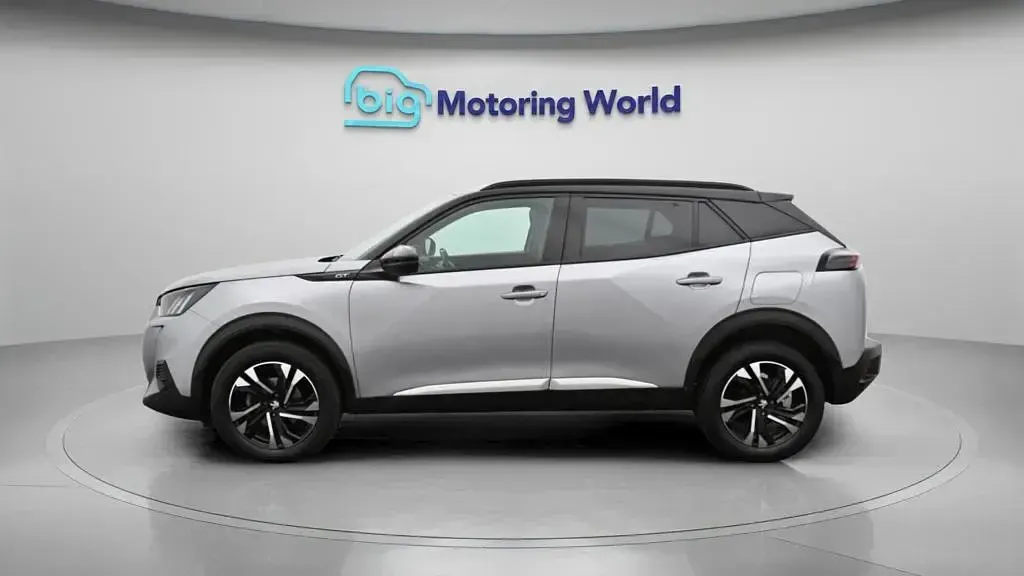 Used Peugeot 2008 GT 131 HP (96 kW) 2023 Grey SUV