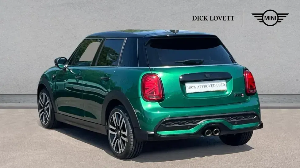 Used Mini Cooper S Exclusive 176 HP (129 kW) 2023 Green Hatchback