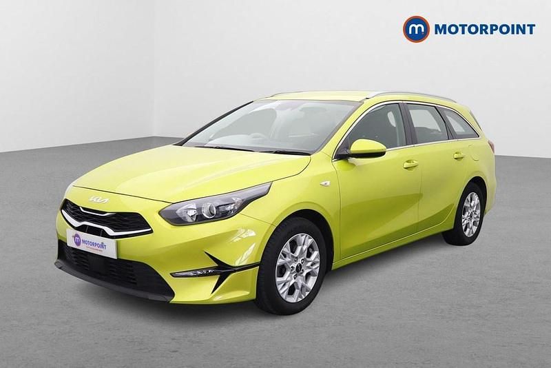Used Kia Ceed 2023 Yellow Hatchback