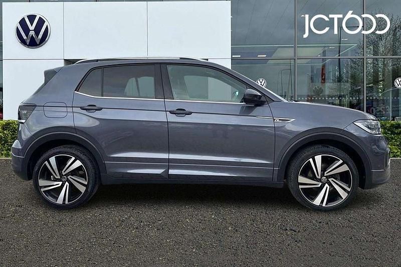 Usado VW T-Cross R-line 110 HP (80 kW) 2022 Cinzento SUV