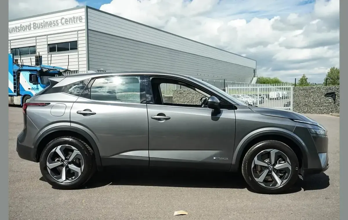 Used Nissan Qashqai Acenta Premium 190 HP (139 kW) 2024 Grey SUV