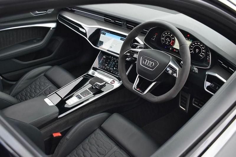 Begagnad Audi RS6 Comfort 2021 Grå Kombi