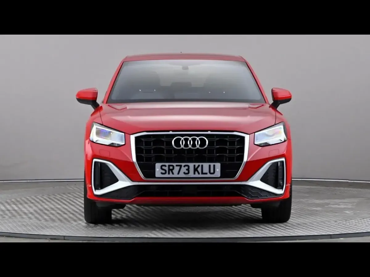 Used Audi Q2 S-Line 110 HP (80 kW) 2023 Red SUV